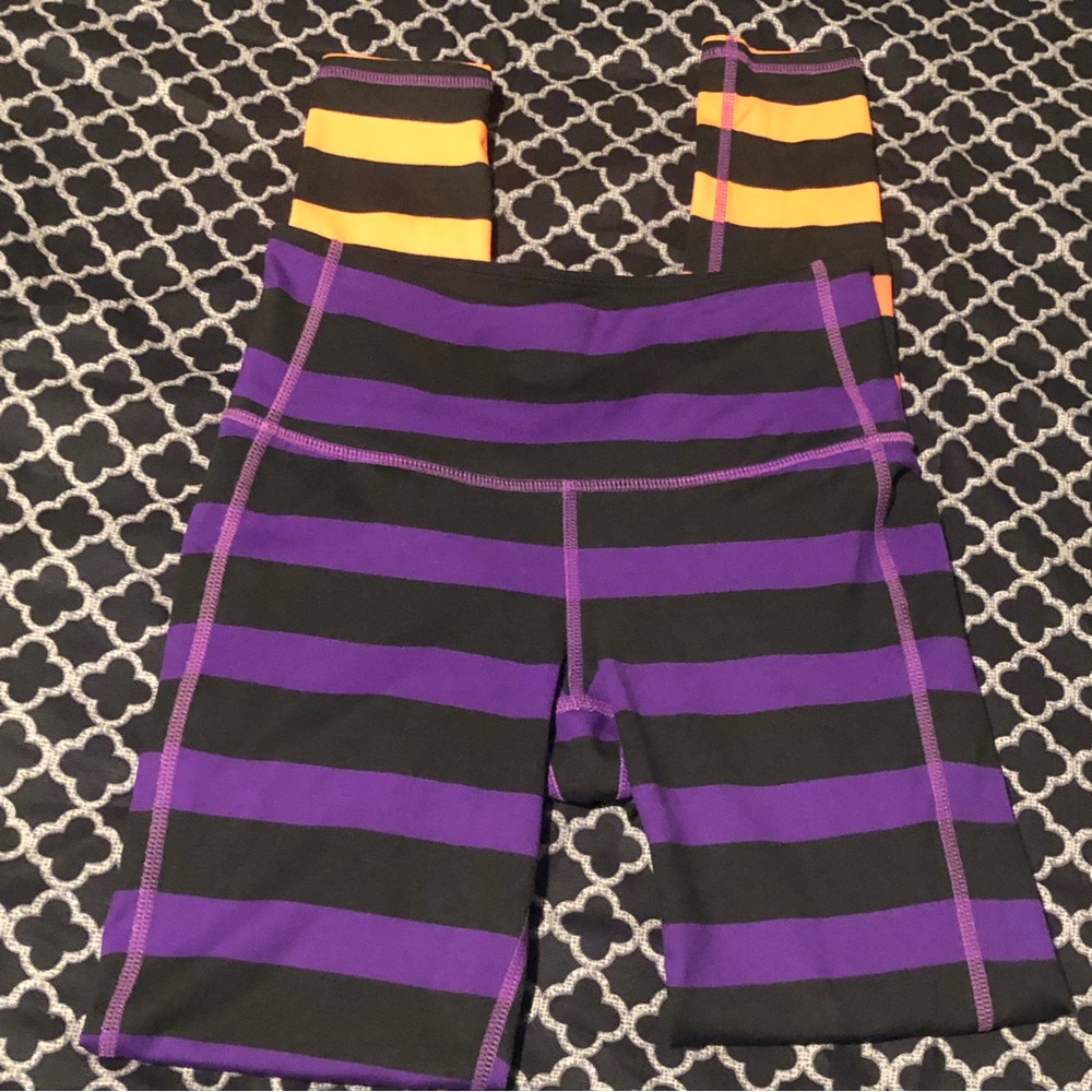 Athleta Bold Stripe Chaturanga Leggings Sz XXS Rainbow Purple Pink Orange F30